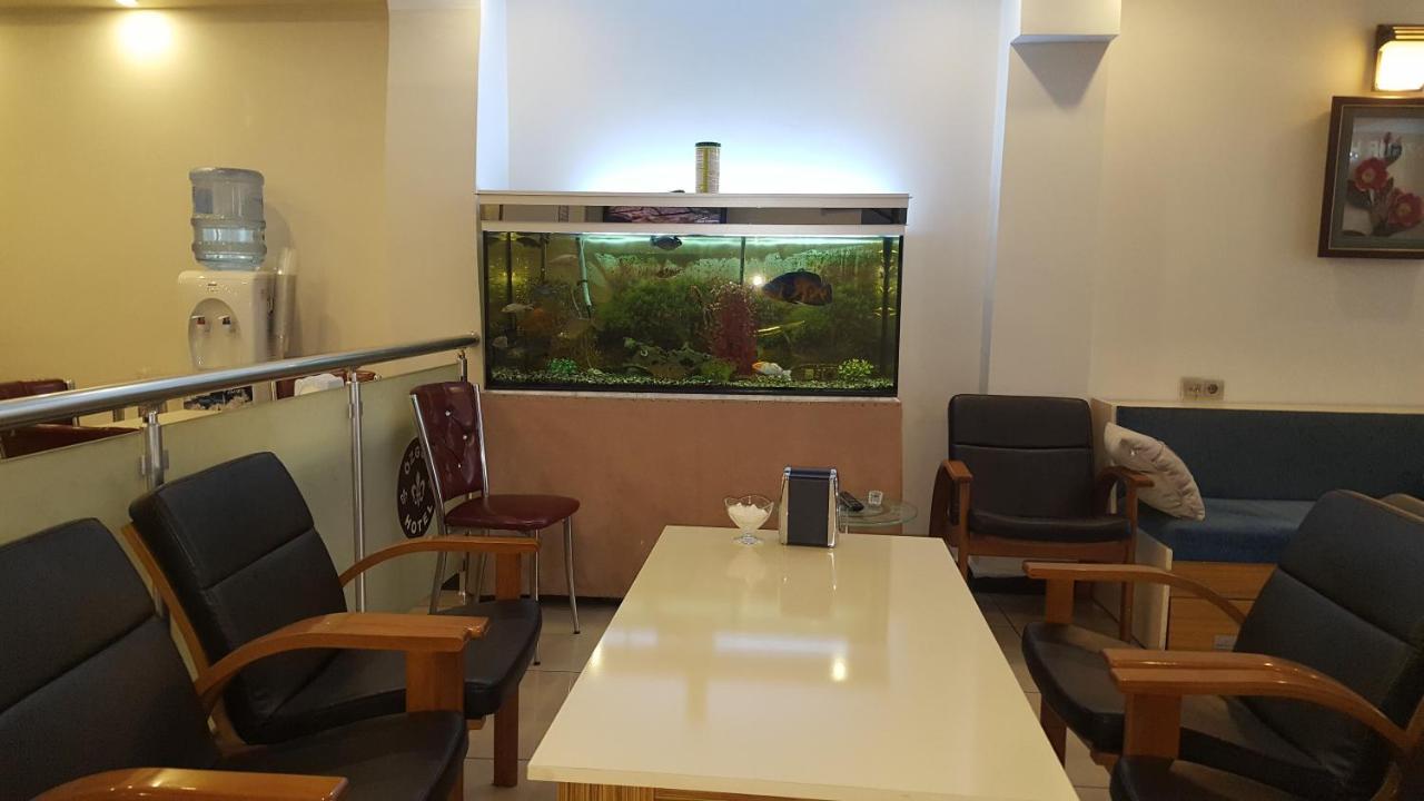 Oezguer Hotel ทรับซอน ภายนอก รูปภาพ