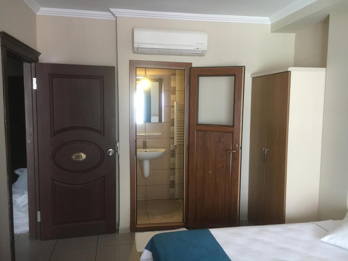 Oezguer Hotel ทรับซอน ภายนอก รูปภาพ
